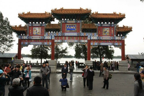 Gate by the Shores of Kunming Lake