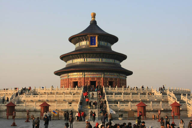 A Lot of People at the Temple of Heaven 天坛