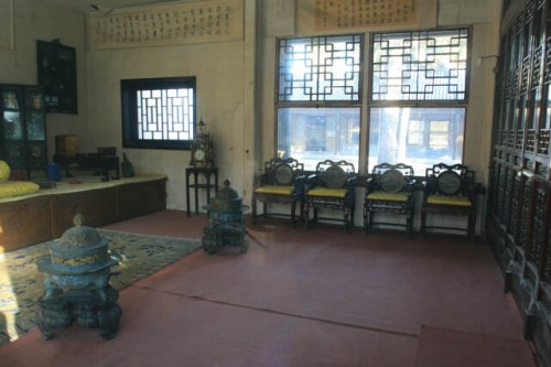 A Look at One of the Imperial Study Rooms in the Mountain Resort 避暑山庄