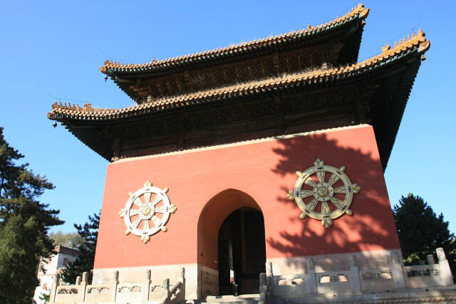 The Stele Pavillion at the Putuozongcheng Temple 普陀宗乘之庙