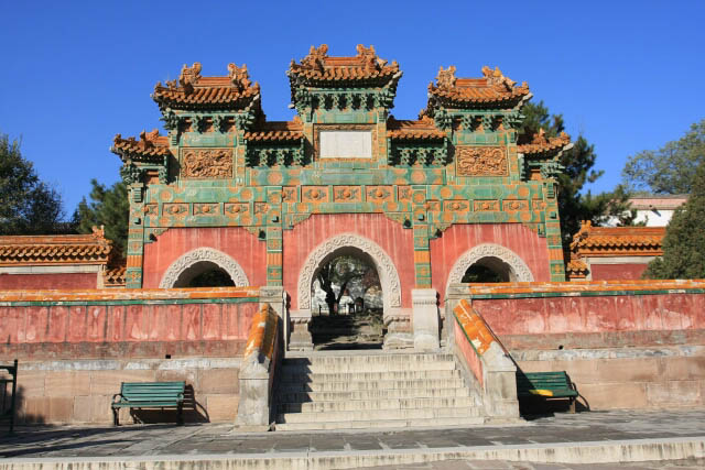 A Look at the Glazed Archway at the Putuozongcheng Temple 普陀宗乘之庙