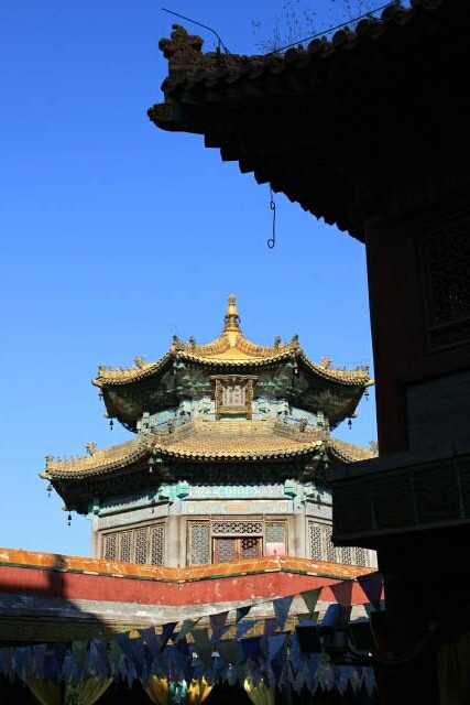 A Very Chinese Pavillion at the top of the Putuozongcheng Temple 普陀宗乘之庙