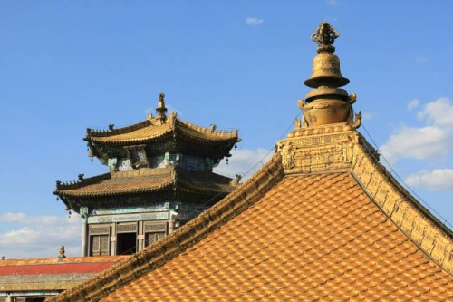 Roof of the Wanfaguiyi Hall 万发归一 with Another Pavillion