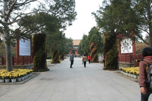 Beyond the Zhengyang Gate 正阳门