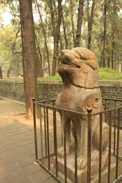 Old Stone Statue at the Confucius Forest 孔林