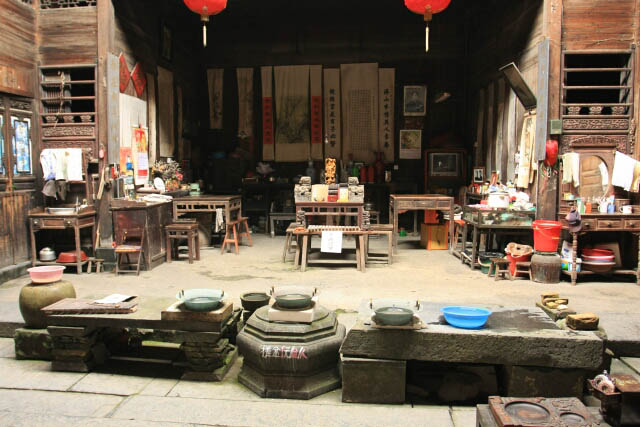 Inside a Huizhou 徽州 House