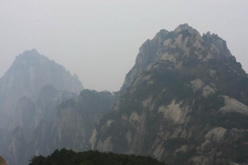 Impressive Mountain Peaks at Huangshan 黄山