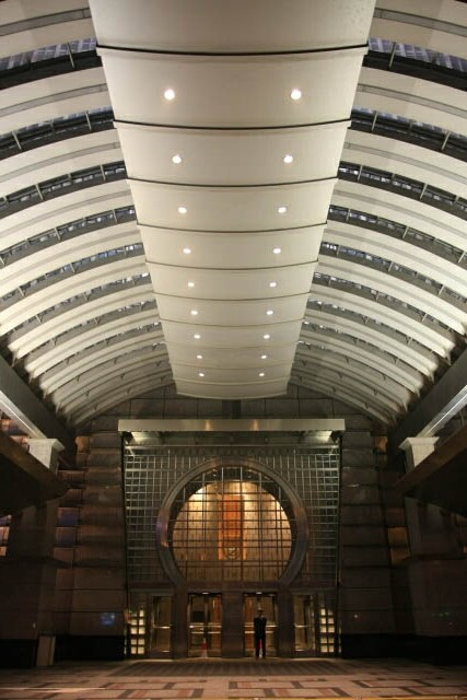 Entrance to the Jinmao Tower 金茂大厦