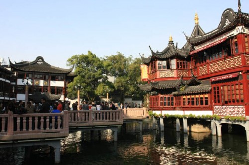 Small Lake at the Yuyuan Gardens 豫园