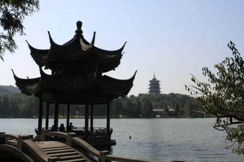 Pavillion By the West Lake 西湖