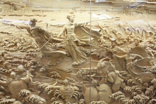 Very Intricate Carvings at the Leifeng Pagoda 雷峰塔