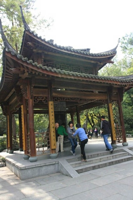 Stele Pavillion at the Lingyin Temple 灵隐寺