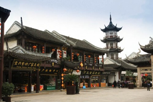 Inside Zhouzhuang 周庄