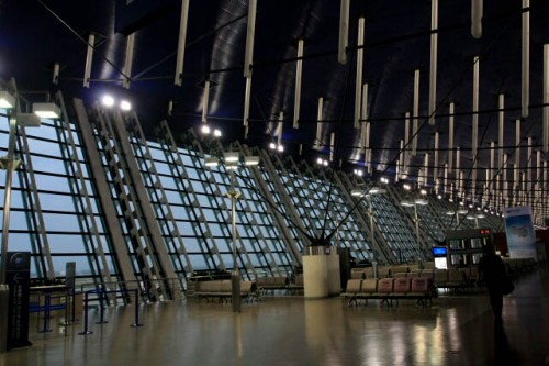 Glass Walls of the Shanghai Pudong International Airport 上海浦东国际机场