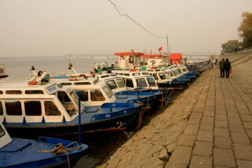 Smaller Ships Along the Songhua River 松花江