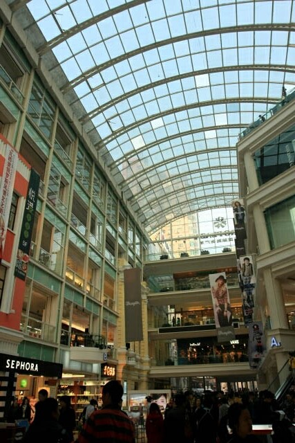 Inside a Large Shopping Mall in Zhongyang Street 中央街 in Haerbin 哈尔滨