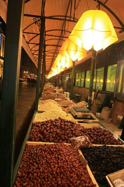 A Row of Snack Stalls in Zhongyang Street 中央街 in Haerbin 哈尔滨