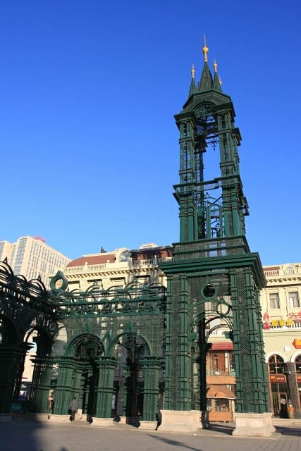 Iron Structure in Saint Sophia Square in Haerbin 哈尔宾
