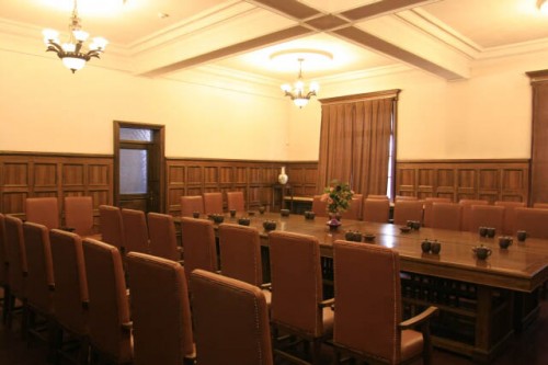 Modern Meeting Room at the Puppet Emperor's Palace 伪满洲皇宫