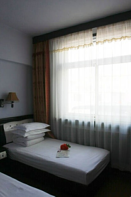 Bedroom at Luming Hotel 路明宾馆