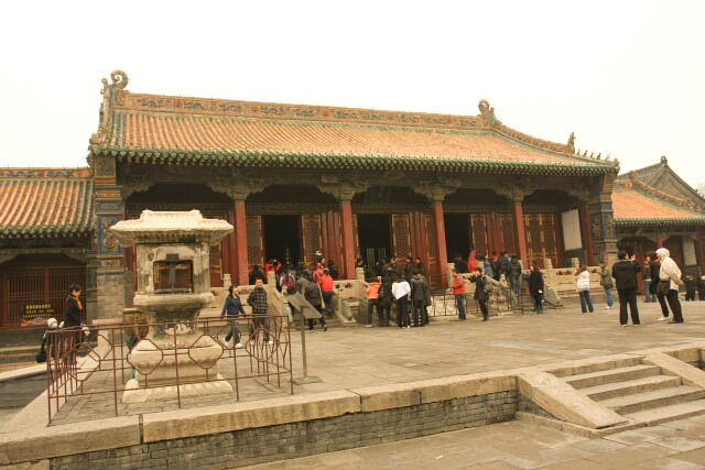 Entering the Imperial Palace in Shenyang 沈阳故宫