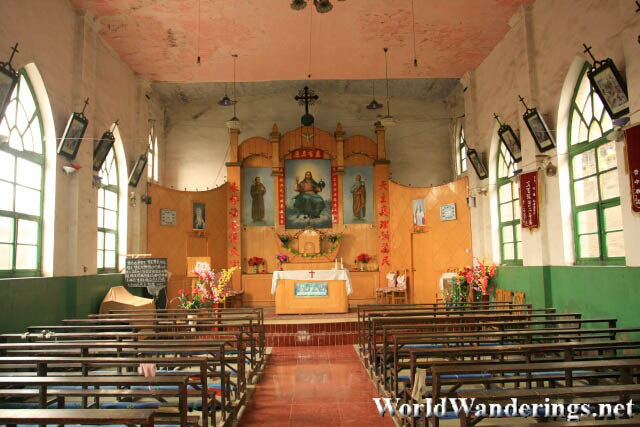 Inside the Catholic Church of Pingyao 平遥
