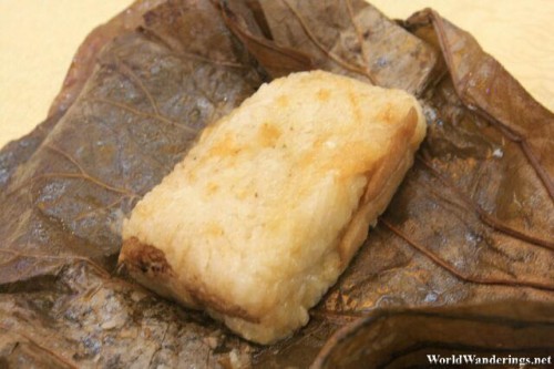Delicious Glutinous Rice Wrapped in Lotus Leaf at Guangzhou Baiyun International Airport 广州白云国际机场