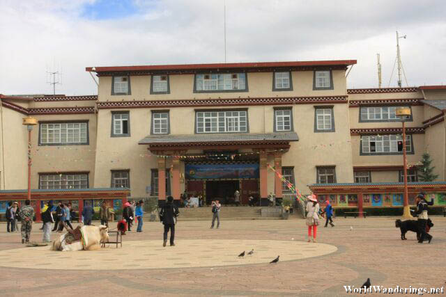 The Diqing Tibetan Museum from the Plaza