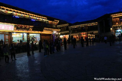 Square at Dukezong Ancient Town 独克宗古城