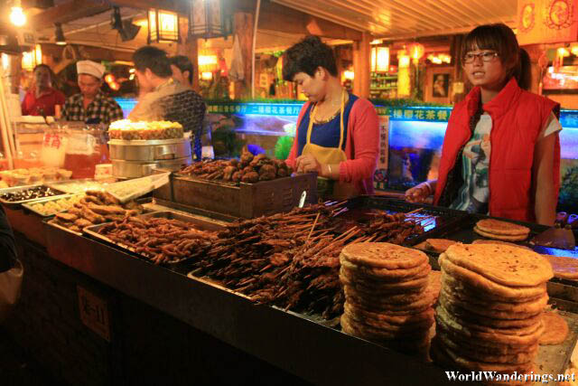 Stallowners Selling Yunnan Snacks in Lijiang Ancient Town 丽江古城