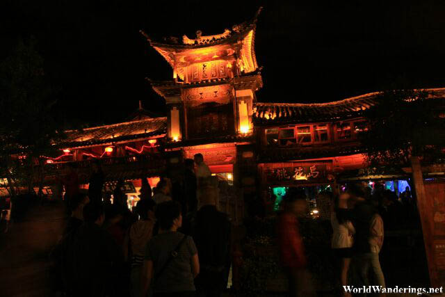 Gate at Sifang Square at Lijiang Ancient Town 丽江古城