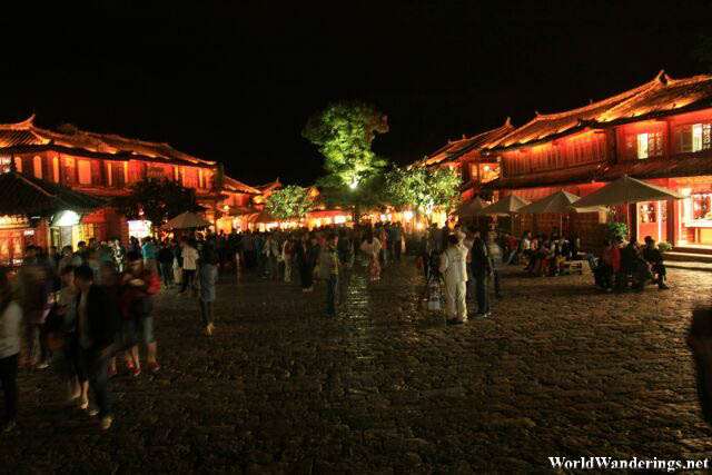View of Sifang Street 四方街 in Lijiang Ancient Town 丽江古城