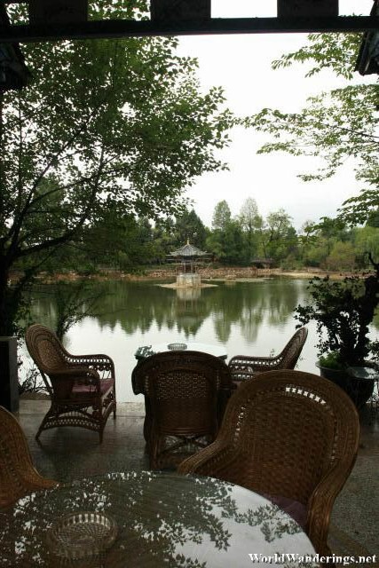 Scenery at the Wanshou Pavillion 万寿亭 at the Black Dragon Pool 黑龙潭