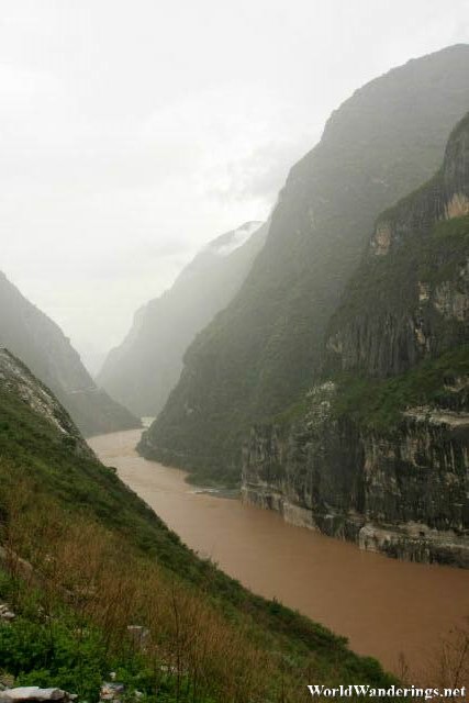 A View of the Upper Tiger Leaping Gorge 上虎跳峡