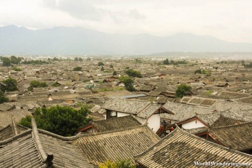 Seeing the Entire Town of Lijiang 丽江古城