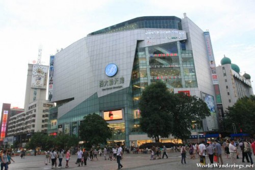Large Shopping Mall at Wuhua District in Kunming 昆明五华区