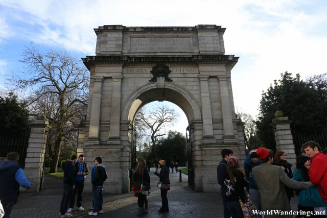 Entering the Fusilier's Arch at Saint Stephen's Green in Dublin
