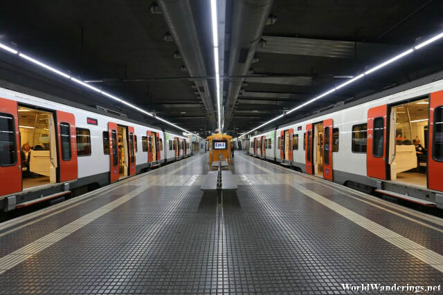 Empty Platform at Espanya Station in Barcelona