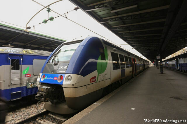 Train from Paris to Provins