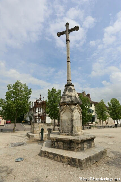 Crucifix at the Provins Town Square