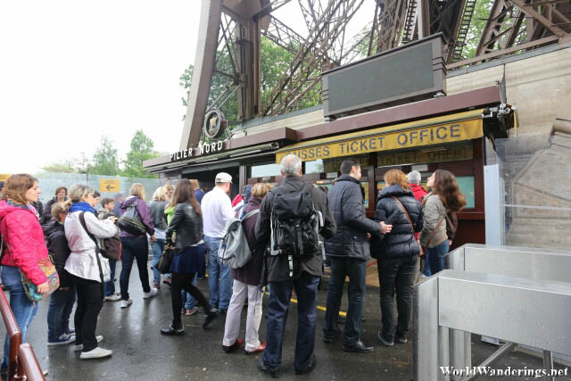 Queuing Up for Tickets to the Eiffel Tower