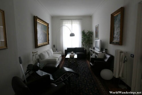 Classy Living Room in Rome