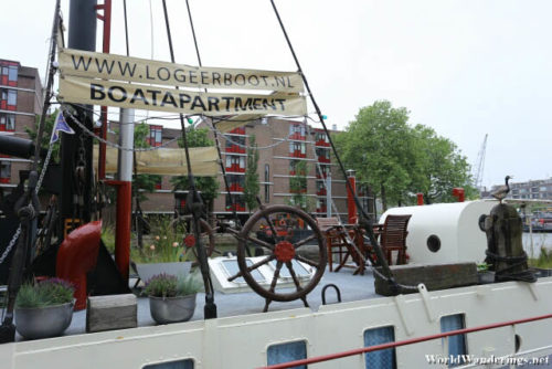 Boat Apartment in Rotterdam