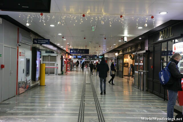 Inside the Gare de Lyon-Perrache