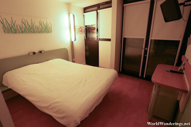 Bedroom at the Hotel Ibis Budget Avignon Centre