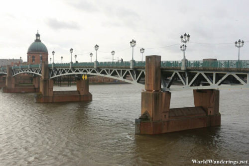 Pont Saint-Pierre Crossing the River Garonne in Toulouse
