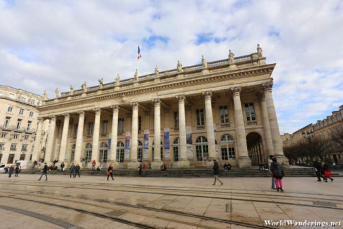 Looking at the Grand Théâtre de Bordeaux