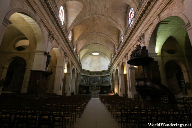 Inside the Notre Dame Church in Bordeaux