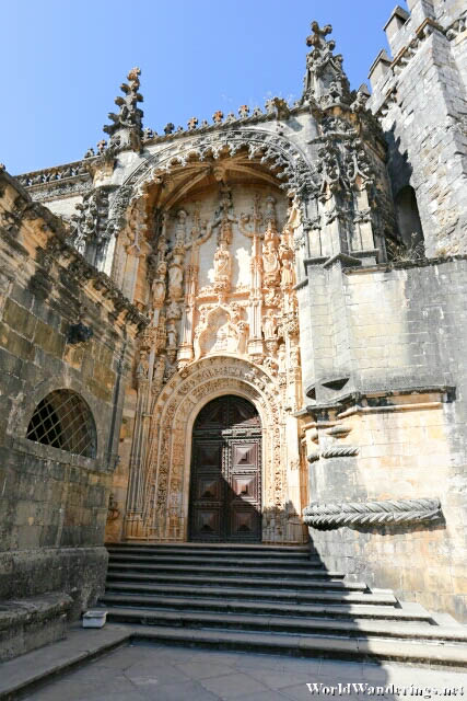 Entrance to Convento de Cristo