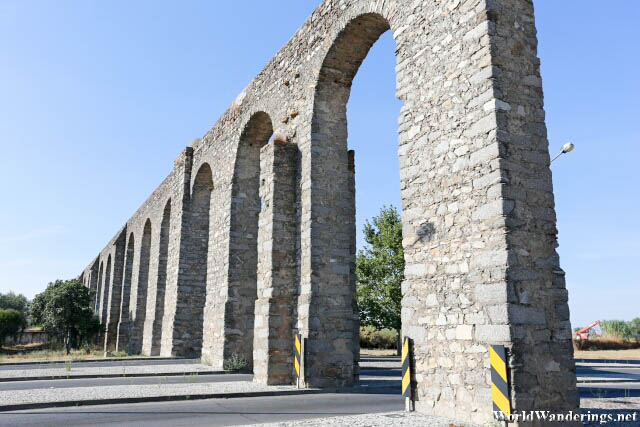 Closer Look at the Aqueduto da Água de Prata
